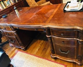 Stunning Havertys executive desk with keys