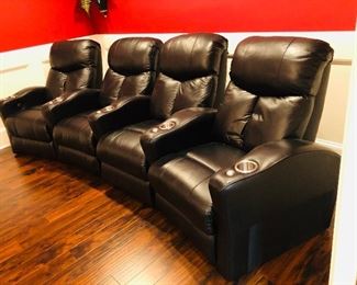 Octane XS 400 Set of 4 curves leather Recliners