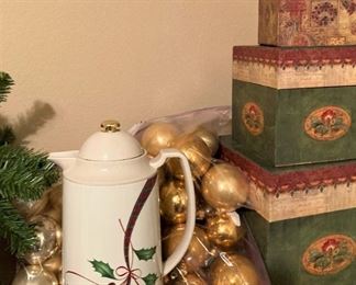 Christmas carafe; gold Christmas tree balls; decorative boxes