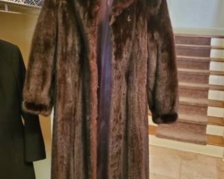 Avanti Furs - Full Length Natural MahoganyMink Coat