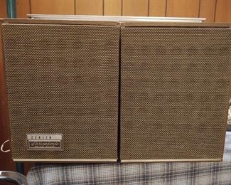 Portable zenith stereophonic record player