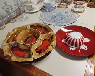 Stunning fabulous 70s ceramic serving Susan, mid-90s 60s rerun metal serving Ware, other fun serving Ware