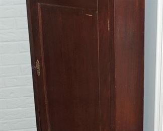 TOP OF VINTAGE CORNER CABINET