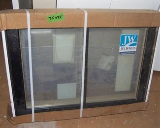 $100 -- Jeld-Wen 30" x 22" Window