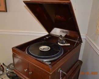 Antique William Launer Victrola