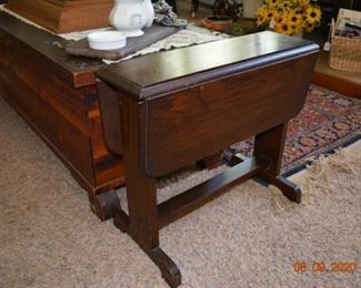 Salesman’s sample drop leaf table?