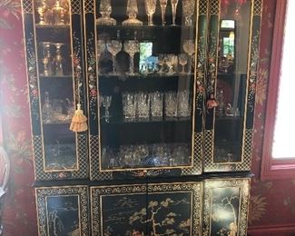 Chinosorie Cabinet lighted 