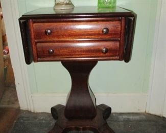 mahogany drop leaf stand with 2 drawers