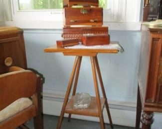 stand & small boxes