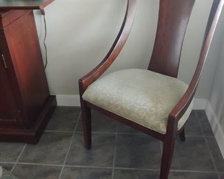 ONE OF 6 DINING CHAIRS THAT SELL WITH TABLE AS A SET