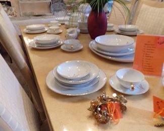 henredon table & Mikasa dishes