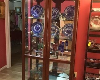 Jasper Curio Cabinet, Flow Blue, Souvenier Plates, Cut to Clear Stems
