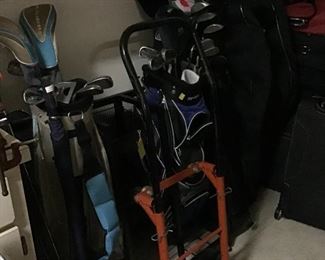 4 Sets of Golf Clubs & Bags, Individual Clubs, Metal Golf Bag Rack, Hand Cart