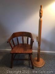 Childs Chair, Small Stand