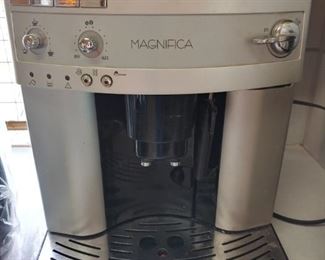 DeLonghi Magnifica 4200 coffee machine