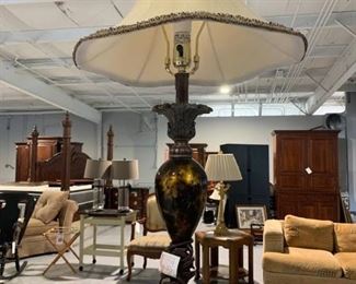 Decorative Pedestal Table Lamp