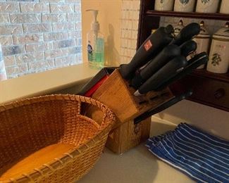 Set of Kitchen Knives, Basket, Lenox Porcelain Spice Containers & Spice Rack