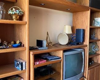 Oak Entertainment Center & Bookcase ... this Piece Can Be Separated & Made Into Three Separate Pieces, T.V., Books, Vinyl Records