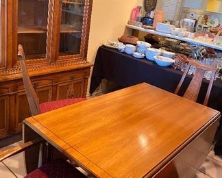 Thomasville Dining Set with Two Extra Leaves & Six Woven Back Chairs, Thomasville China Cabinet