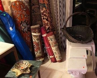 Assorted Area Rugs, Plant Column