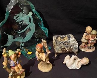 Assorted Collectibles and One of a Kind Items, Piano Baby