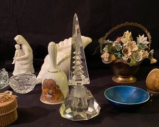 Assorted Household Collectibles & Decor