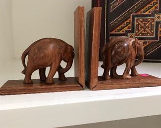 Elephant bookends