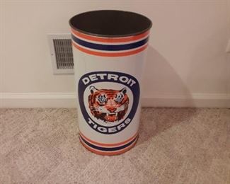 Detroit Tigers tin litho trash can $20