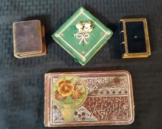Handed sign album from 1906 with antique boxes