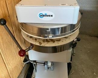 Dough Rounder
Univex model SSPZ40-01