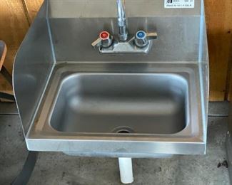 hand sinks
John Boos PBHS-W-1410-P-SSLR