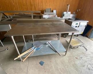 Stainless steel prep table