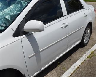 2009 TOYOTA COROLLA LE TRIM PACKAGE LOW MILEAGE 