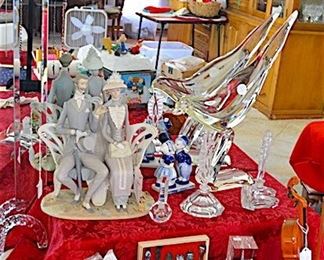 Lladro  Figurines, Art Glass, Crystal, Collectibles. 