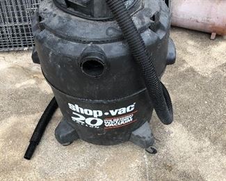 Shop vacuum