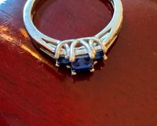 14k gold and sapphire ring