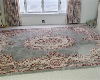 Royal Palace Wool Handmade Rug - 8 X 10.6