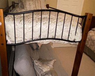 $250 KIDS TWIN BUNK BED WITH FUTON / WOOD AND METAL
79”L x 42”D x 64”H
