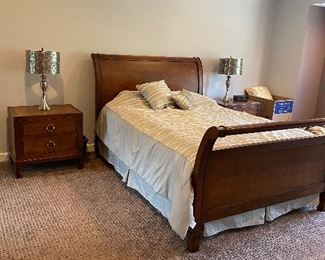 $1800 FIRM NO FURTHER DISCOUNT BOYD FURNITURE SOLID WOOD QUEEN SIZE BEDROOM SET- SEE DESCRIPTION SECTION FOR MEASUREMENTS
