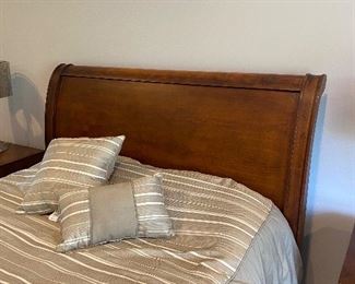 $1800 FIRM NO FURTHER DISCOUNT BOYD FURNITURE SOLID WOOD QUEEN SIZE BEDROOM SET- SEE DESCRIPTION SECTION FOR MEASUREMENTS