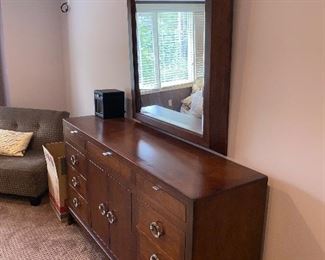 $1800 FIRM NO FURTHER DISCOUNT BOYD FURNITURE SOLID WOOD QUEEN SIZE BEDROOM SET- SEE DESCRIPTION SECTION FOR MEASUREMENTS