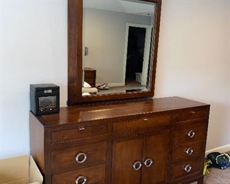 $1800 FIRM NO FURTHER DISCOUNT BOYD FURNITURE SOLID WOOD QUEEN SIZE BEDROOM SET- SEE DESCRIPTION SECTION FOR MEASUREMENTS