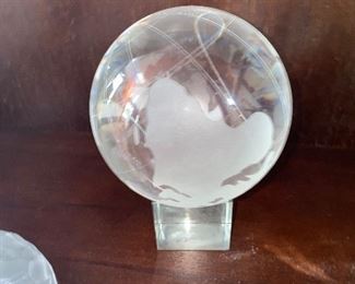 GLASS GLOBE