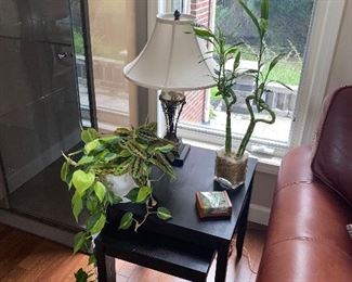$125 DARK BROWN WOOD SET OF 3 NESTING TABLES 
19”L x 22”W x 22.25”H
15.5”L x 18.5”W x 19.5”H
12”L x 15”W x 16.5”H
