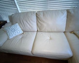 $800 CREAM / BEIGE LEATHER SECTIONAL 
LEFT SIDE
67”L x 37”D x 32”H
RIGHT SIDE
86”L x 38”W x 32”H
TOTAL LENGTH 105”

