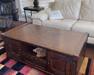 $60 WOOD & METAL TRUNK STYLE RUSTIC FINISH COFFEE TABLE / SOLD AS IS 
49”L x 26”W x 20.25”H