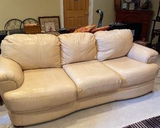 $250 BEIGE / SAND COLOR LEATHER SOFA
90”L x 38”D x 35.5”H