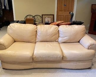 $250 BEIGE / SAND COLOR LEATHER SOFA
90”L x 38”D x 35.5”H