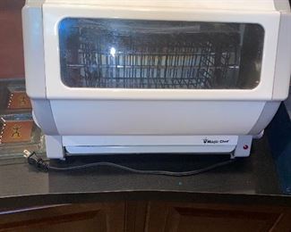 $30 MAGIC CHEF ROTISSERIE OVEN