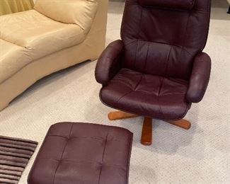 $100 BURGUNDY FAUX LEATHER CHAIR AND OTTOMAN 
CHAIR 30”L x 26”D x 41”H